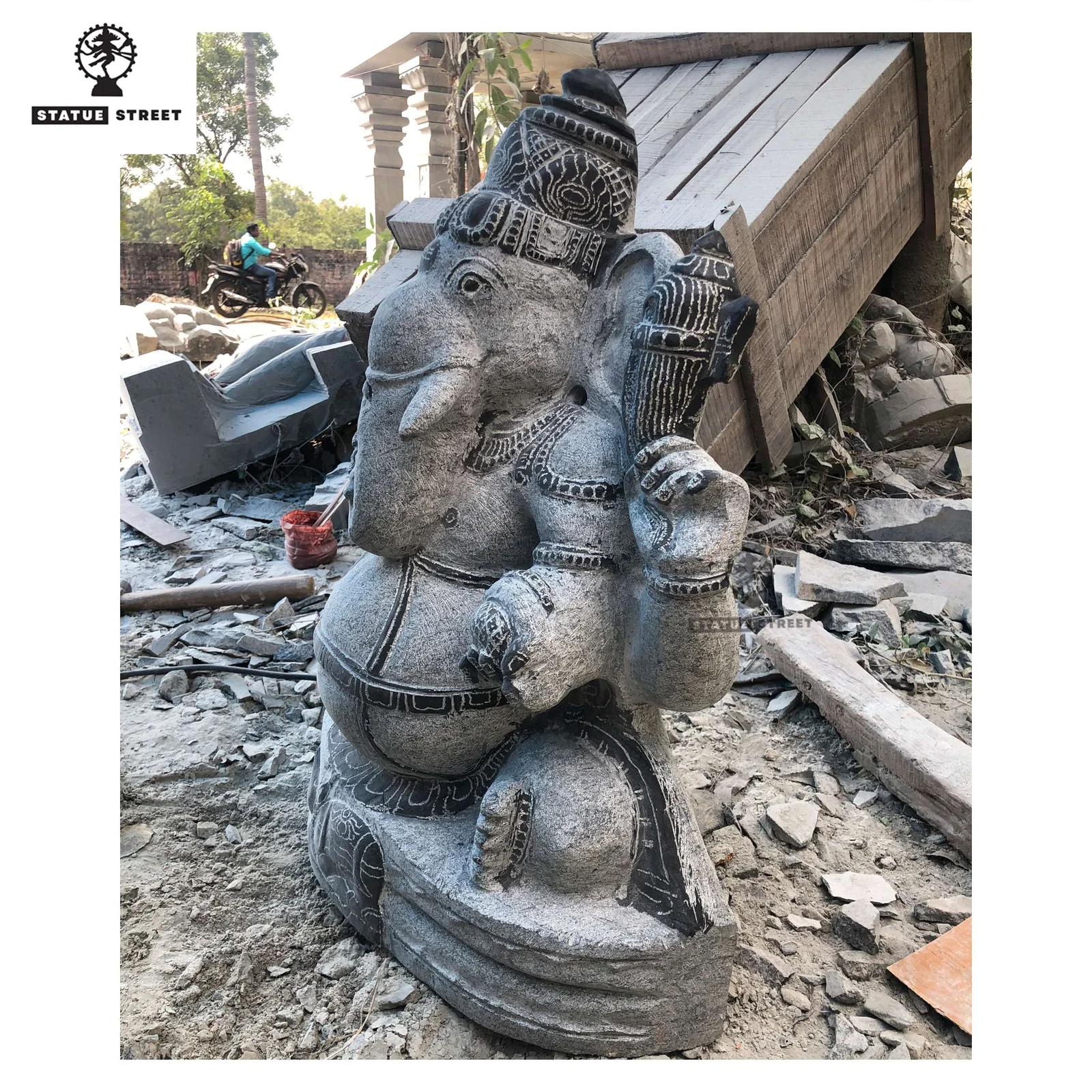 Classic Edition Ganesha 2ft - Image 2