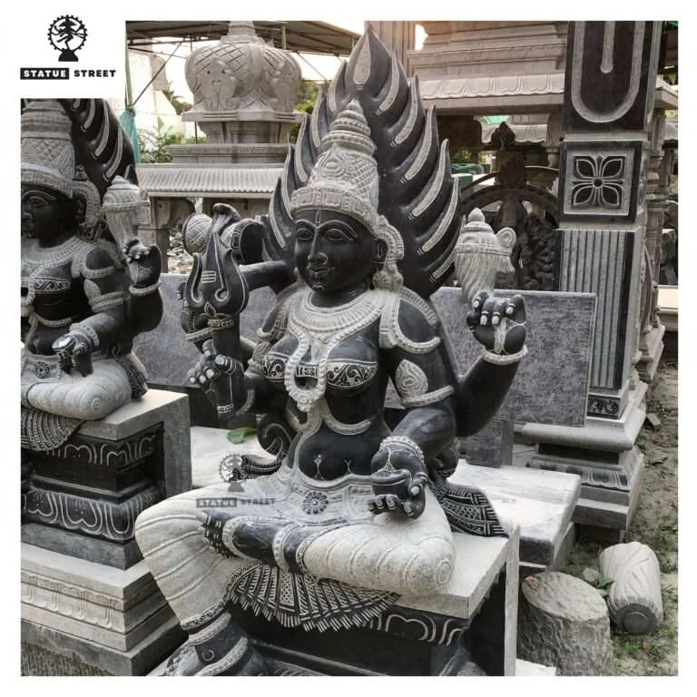 Muthumariamman 5ft Stone Sculpture - Image 3